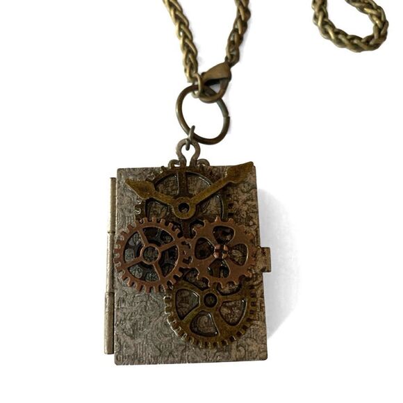 Antique Silver Steampunk Locket Necklace - Picture 2 of 7